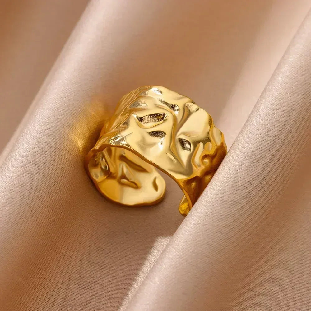 18K Gold Statement Ring