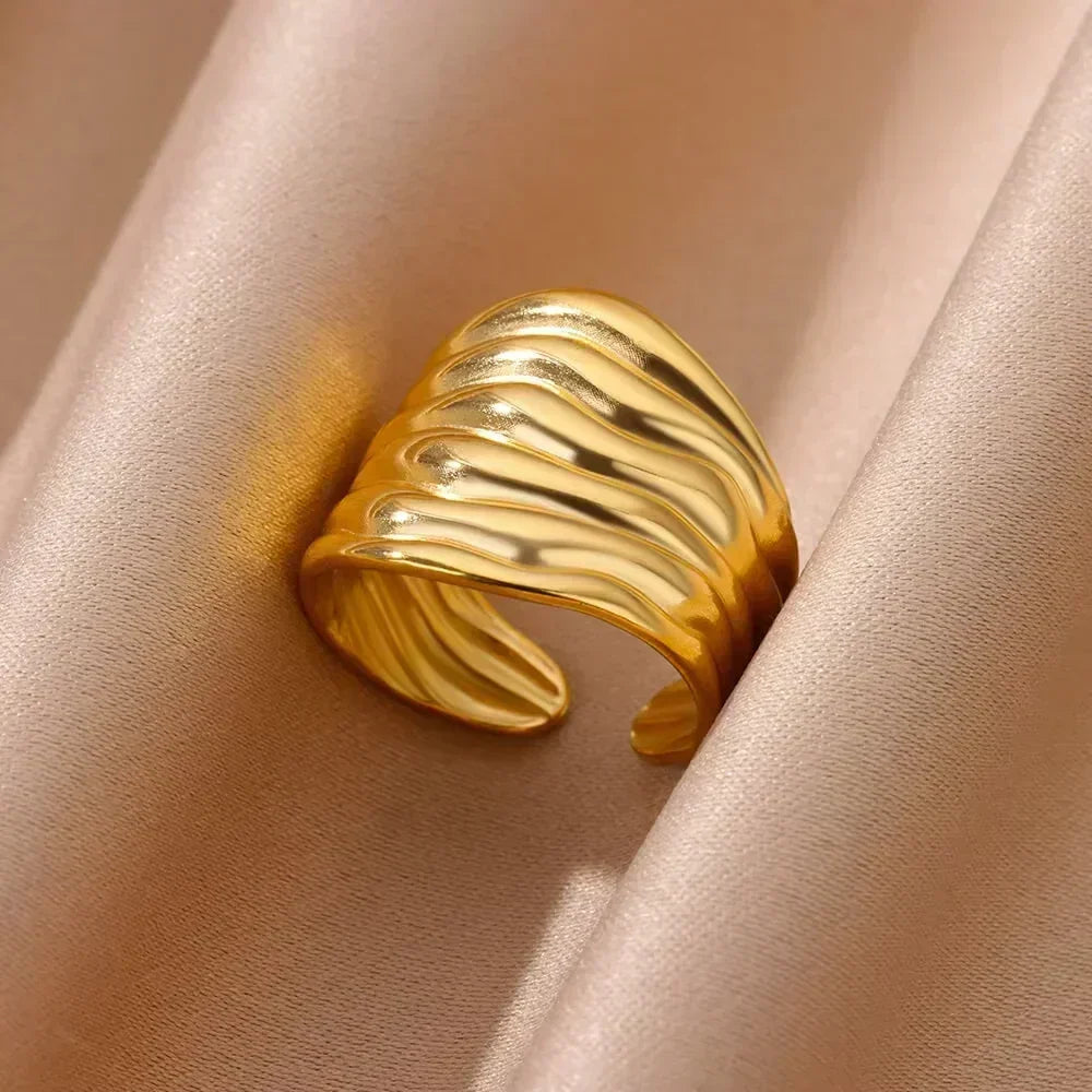 18K Gold Statement Ring